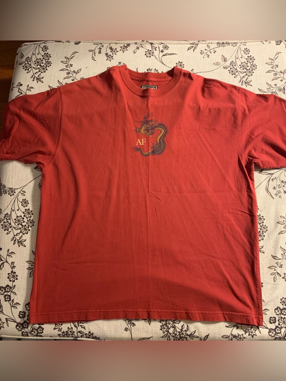 Abercrombie & Fitch Red Graphic Short Sleeve Tee